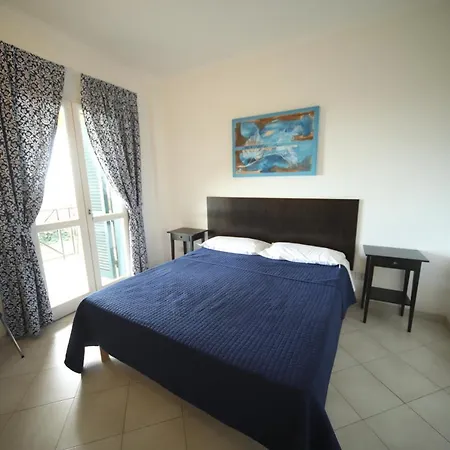 La Vista Boutique